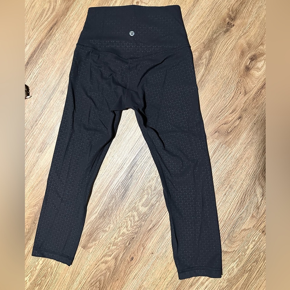 Lululemon High Rise Align leggings 23inch Size 4